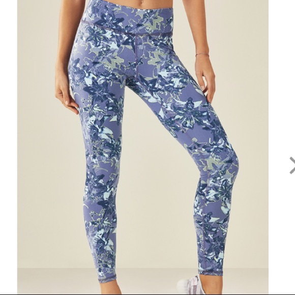 Fabletics Pants - NWT Fabletics Floral Print Salar Powerhold Legging